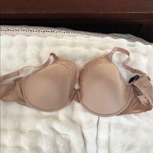 Natori bra full coverage lightly lined lace detail 38DD dark beige
